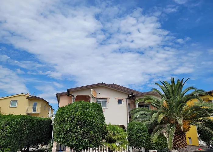 Апартаменты Jelena Вир